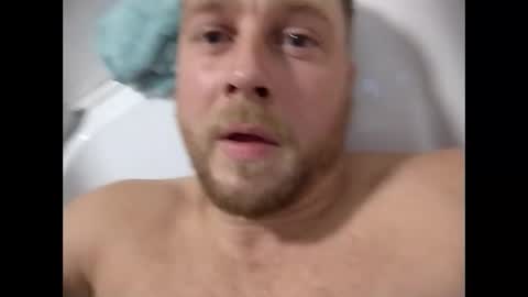 Snapshot of tyreking chatting on 11.06.25 tyreking online show from 11.06.25