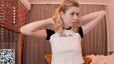 Christine 3 Next broadcast tomorrow at 2100 GMT 5 online show from 03.11.25