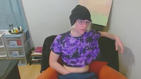 Snapshot of tyyyler93 chatting on 11.28.25 TylerAlternative online show from 11.28.25