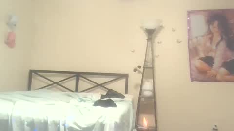 Snapshot of uandme_baby chatting on 02.27.25 Azelia B online show from 02.27.25