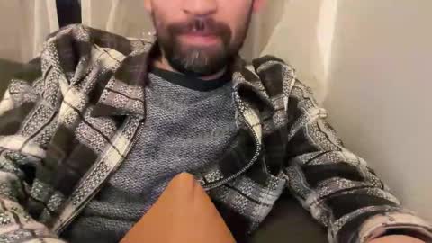 Snapshot of ubehalaya chatting on 12.20.25 Ross online show from 12.20.25