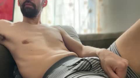 Snapshot of ubehalaya chatting on 03.14.26 Ross online show from 03.14.26