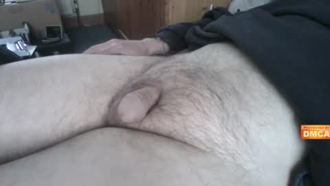 Snapshot of uk_exhibitionist70 chatting on 01.12.25 Hairy UK guy online show from 01.12.25