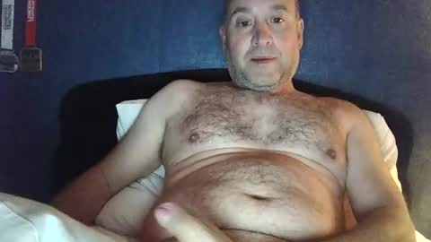 Snapshot of ukflasher chatting on 04.01.26 ukflasher online show from 04.01.26