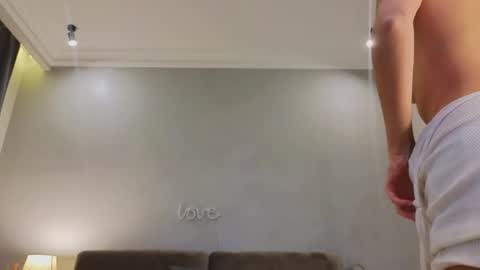 Naomi online show from 10.11.25