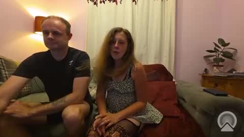 Snapshot of uksouthcoastcpl chatting on 07.10.26 Evelyn and Danny online show from 07.10.26