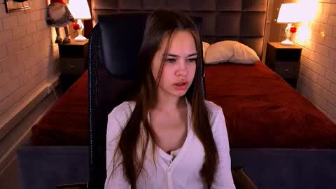 Ulia online show from 02.06.26