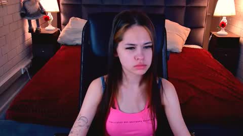 Ulia online show from 03.12.26