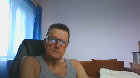 ulmeni7 online show from 12.22.25