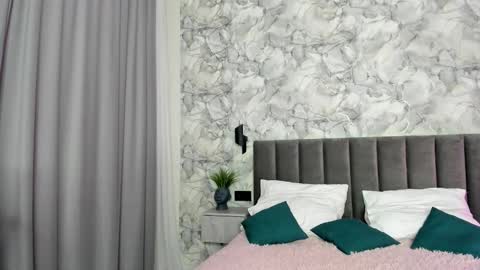 Melena online show from 10.14.25