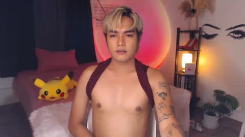 Snapshot of ultimatesexytrans chatting on 02.17.25 Alex online show from 02.17.25