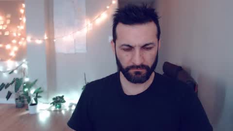 Snapshot of ultratoaster chatting on 12.21.24 ultratoaster online show from 12.21.24