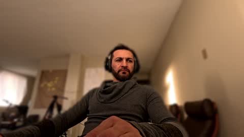 Snapshot of ultratoaster chatting on 01.20.25 ultratoaster online show from 01.20.25