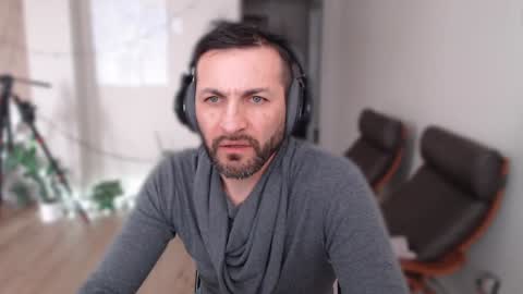 Snapshot of ultratoaster chatting on 01.21.25 ultratoaster online show from 01.21.25