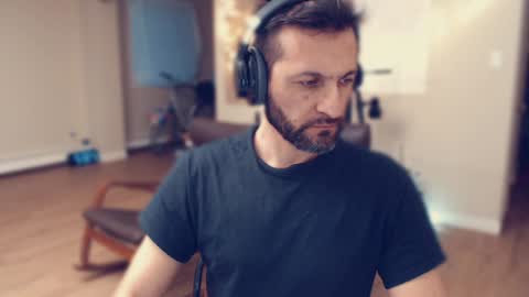 Snapshot of ultratoaster chatting on 01.31.25 ultratoaster online show from 01.31.25