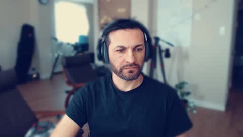 Snapshot of ultratoaster chatting on 02.06.25 ultratoaster online show from 02.06.25