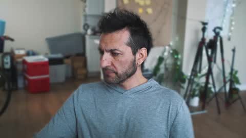 Snapshot of ultratoaster chatting on 02.20.25 ultratoaster online show from 02.20.25