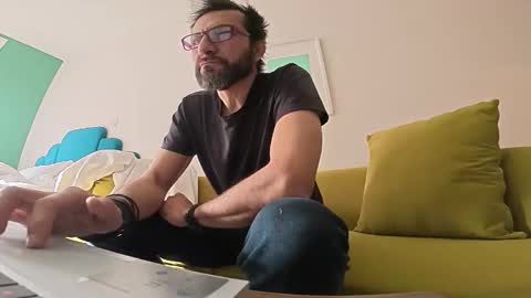 Snapshot of ultratoaster chatting on 12.05.25 ultratoaster online show from 12.05.25