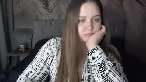 Snapshot of ulystar chatting on 01.11.25 Ulyana online show from 01.11.25