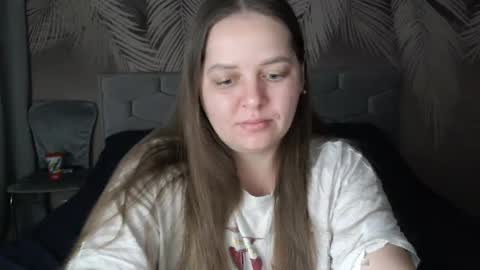 Snapshot of ulystar chatting on 01.12.25 Ulyana online show from 01.12.25