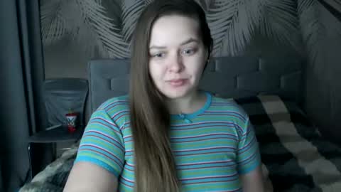 Snapshot of ulystar chatting on 01.21.25 Ulyana online show from 01.21.25