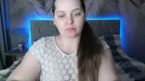 Snapshot of ulystar chatting on 01.22.25 Ulyana online show from 01.22.25