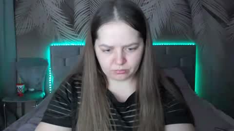 Snapshot of ulystar chatting on 01.31.25 Ulyana online show from 01.31.25