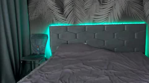 Snapshot of ulystar chatting on 02.06.25 Ulyana online show from 02.06.25