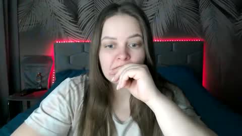 Snapshot of ulystar chatting on 02.17.25 Ulyana online show from 02.17.25