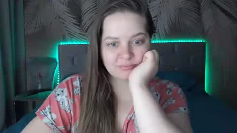 Snapshot of ulystar chatting on 02.18.25 Ulyana online show from 02.18.25