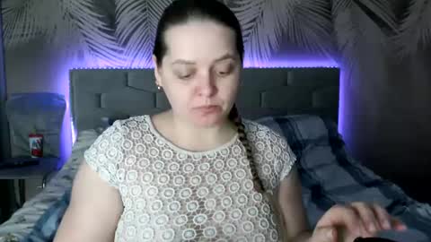 Snapshot of ulystar chatting on 02.27.25 Ulyana online show from 02.27.25