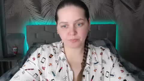 Snapshot of ulystar chatting on 02.27.25 Ulyana online show from 02.27.25