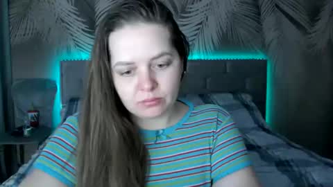 Snapshot of ulystar chatting on 02.28.25 Ulyana online show from 02.28.25