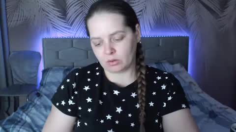 Snapshot of ulystar chatting on 03.05.25 Ulyana online show from 03.05.25