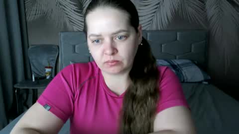 Snapshot of ulystar chatting on 03.07.25 Ulyana online show from 03.07.25