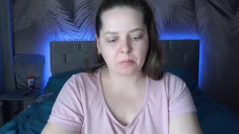 Snapshot of ulystar chatting on 03.09.25 Ulyana online show from 03.09.25