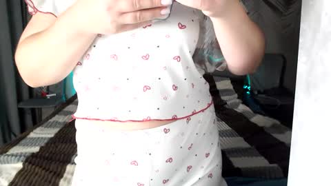 Snapshot of ulystar chatting on 09.10.25 Ulyana online show from 09.10.25