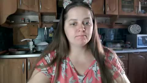 Snapshot of ulystar chatting on 09.21.25 Ulyana online show from 09.21.25