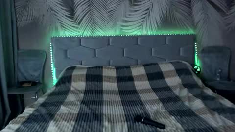 Snapshot of ulystar chatting on 09.22.25 Ulyana online show from 09.22.25