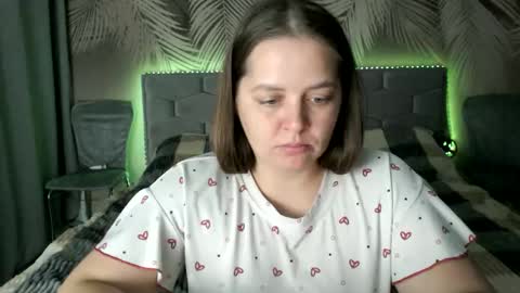 Snapshot of ulystar chatting on 10.04.25 Ulyana online show from 10.04.25