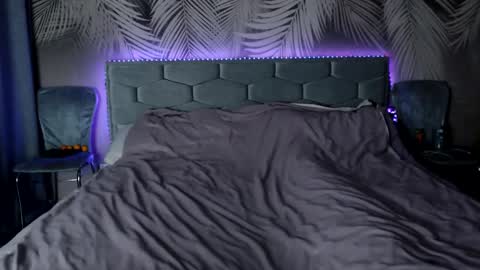 Snapshot of ulystar chatting on 12.05.25 Ulyana online show from 12.05.25