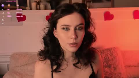 Una  online show from 02.08.26