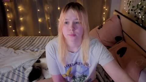 Snapshot of unburntkatniss chatting on 04.13.26 unburntkatniss online show from 04.13.26