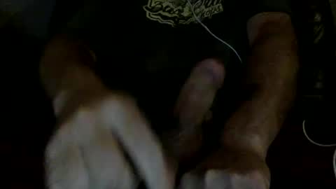 Snapshot of uncut4u2018 chatting on 11.03.25 Uncut online show from 11.03.25