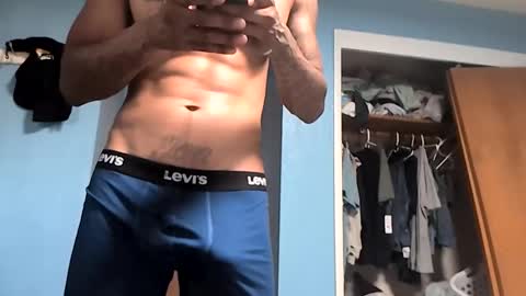 Snapshot of uncut_papi1989 chatting on 11.02.25 tele kuzhbuzh online show from 11.02.25