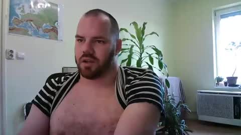 Uncut Strong online show from 02.01.25