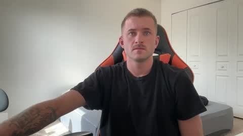 uncutcockassboi online show from 02.11.26