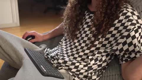 Snapshot of uncutgerman420 chatting on 11.18.25 Mister Uncut online show from 11.18.25