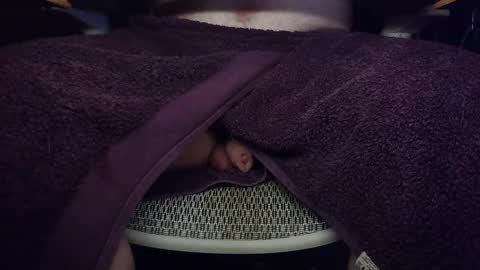 Under the desk online show from 02.13.26