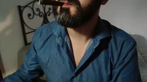 Snapshot of under_thedesk chatting on 12.15.25 Giov online show from 12.15.25